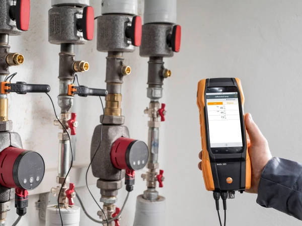 testo-300-differential-temparature-1-en_master.jpg