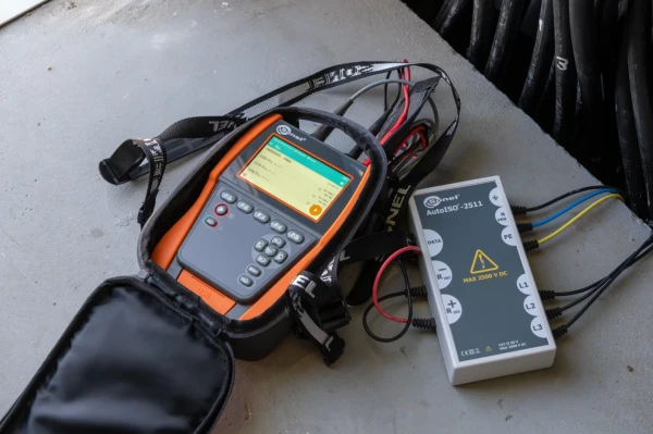 MIC2511_2.jpg