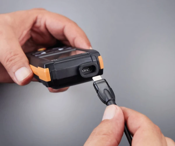 testo-110-plug-in-probe-detail_master.jpg
