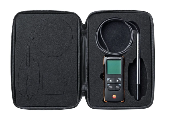 testo-425-in-softcase_master.jpg