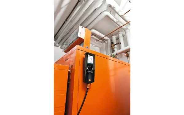 testo-310-ii-fixation-en.webp